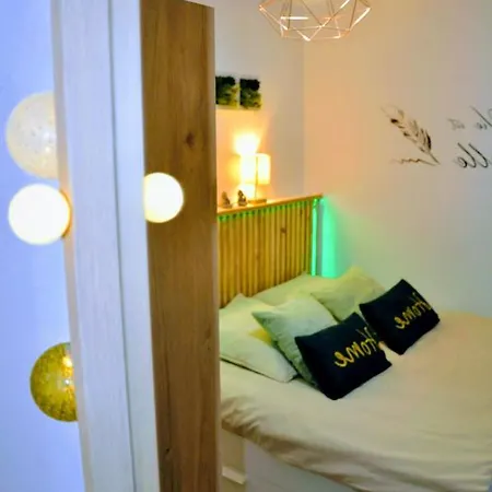 A - 'esprit Zen' 公寓 布里尤德